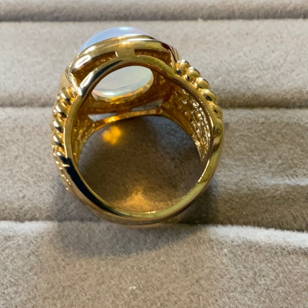 Elegant Gold Toned Sterling Silver Moonstone Ring - Picture 4 of 4